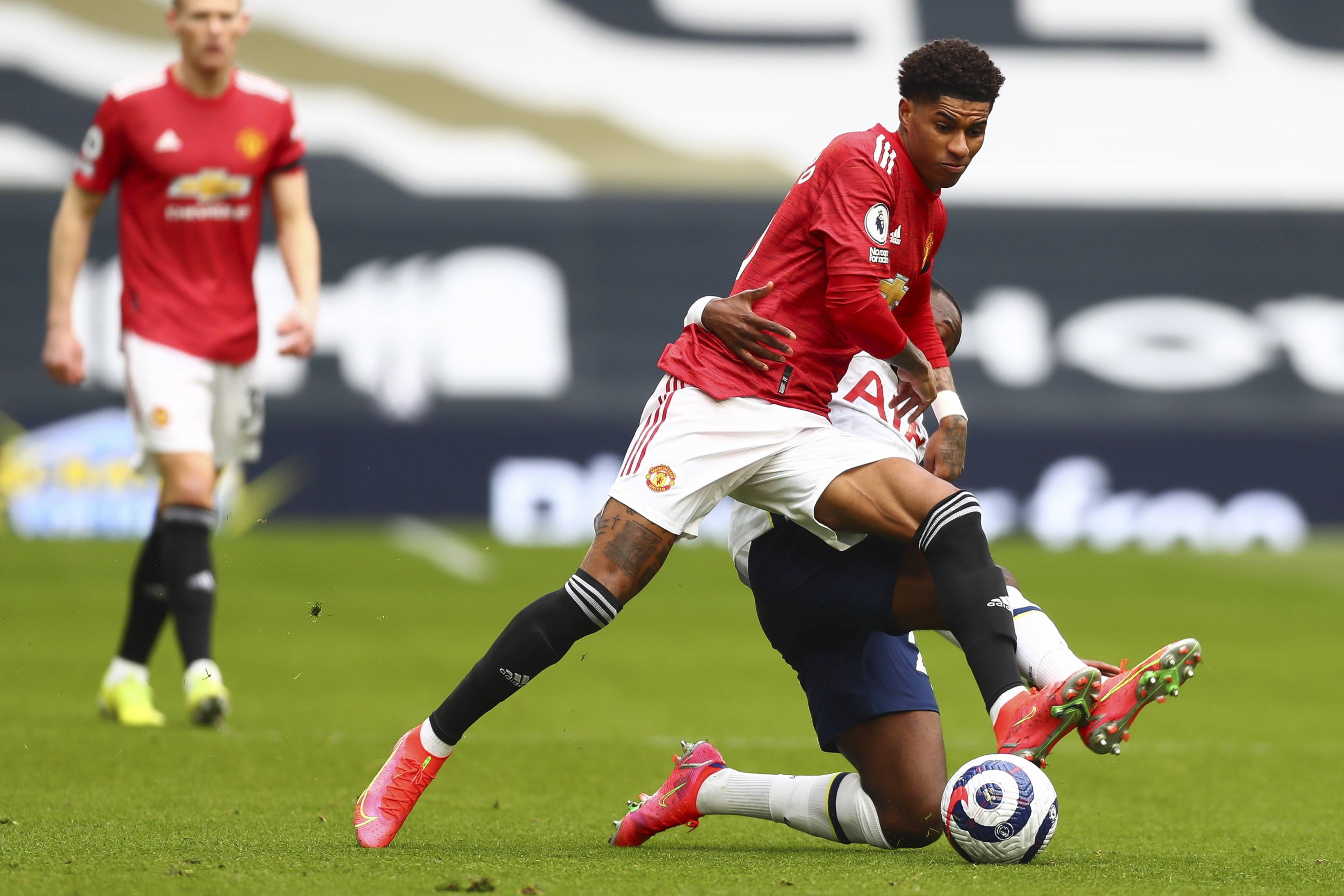 隊於此競技 隊於此競技